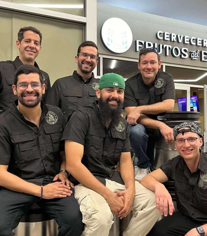 Del laboratorio a la barra: cinco científicos fermentan ciencia, patria y cerveza – NotiCel 