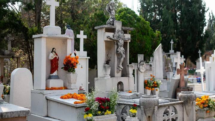 Recorridos paranormales están prohibidos en panteones de la capital potosina