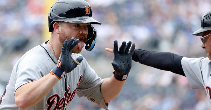 Tigers 5, Royals 0: Better together