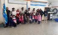 Maite Guzmán y sus músicos acompañaron a los niños del Jardín de Infantes 420