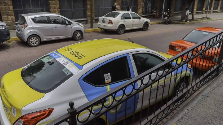 Proyectan llegada demás unidades de Qro taxi