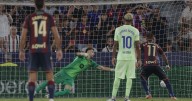Así fue el polémico penalti por mano de Balde que protestaron los jugadores del Barça