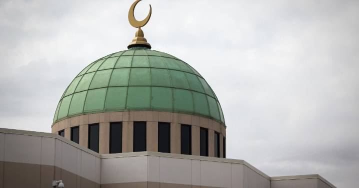 Muslim civil rights group wants probe into Texas funeral agency chair after anti