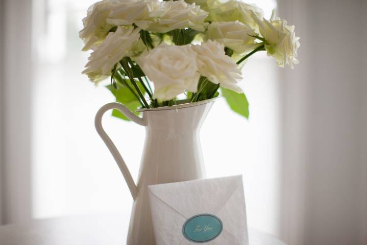 Dear Abby: Grieving mom doesn’t know what to do with sympathy cards sent by estranged relatives