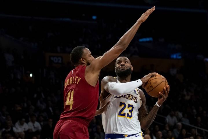 Cavs’ 2025-26 regular season schedule: a return to the national spotlight featuring LeBron James’ only visit