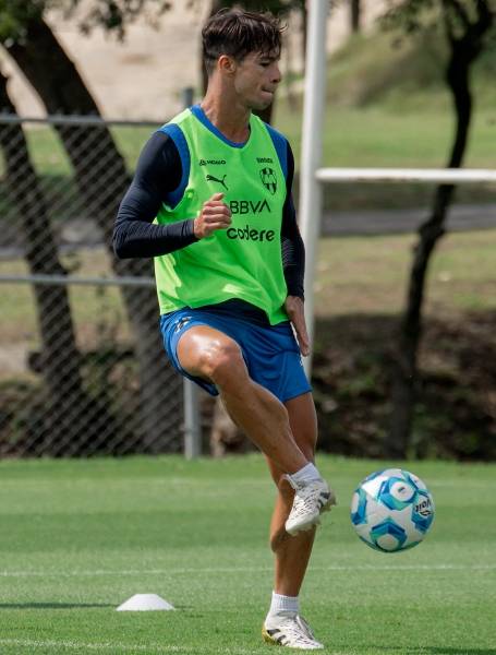 Rayados defiende la cima