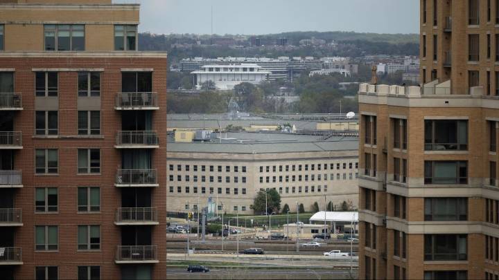 Pentagon Working on Plans for Military Deployment in Chicago, Washington Post Reports