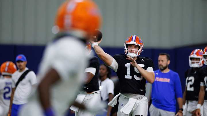 Watch as Billy Napier speaks on Gators' backup quarterback battle