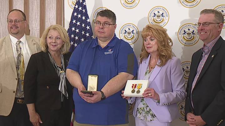 Son of late Vietnam War Veteran receives Purple Heart Medal from Pa. Treasurer