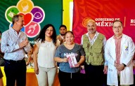 Entregan Vales para el Bienestar en el CRIT Saltillo para beneficiarios en rehabilitación