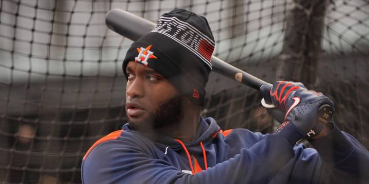 Yordan Alvarez makes first rehab appearance at Double