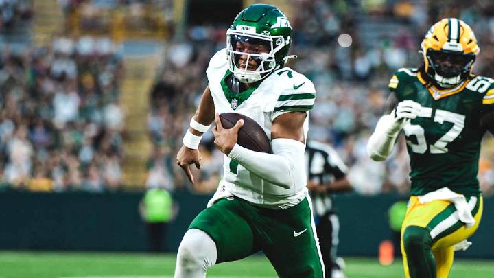 Justin Fields Sharp in Jets' Preseason Debut vs. Packers