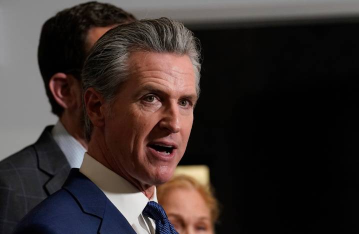Newsom meets with Danes, talks about Trump but not 2028