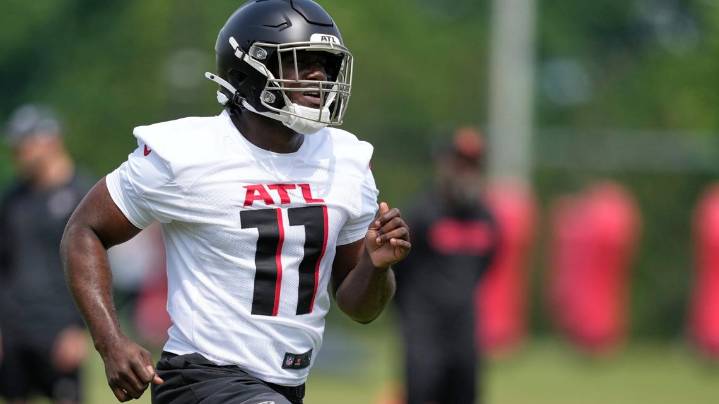 A look at Jalon Walker in action and other updates from Falcons camp Tuesday