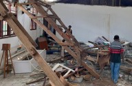 Una persona fallece y 40 resultan heridas tras el terremoto de 5,8 en Indonesia