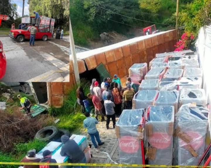 Rapiñan refrigeradores tras volcadura de tráiler en la México