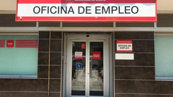 El paro baja y se sitúa en el julio con el desempleo más bajo desde hace 18 años