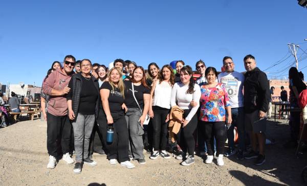 Los niños celebraron su día en los barrios de Trelew