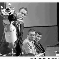 Apollo 13 mission leader Lovell dies