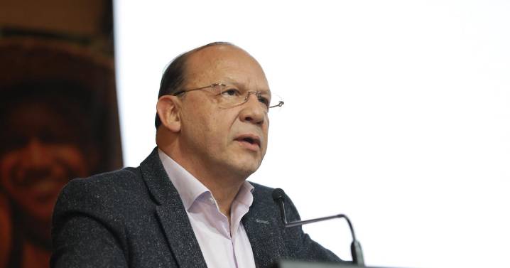 Nueva tributaria del Gobierno Petro llegará al Congreso el lunes primero de septiembre