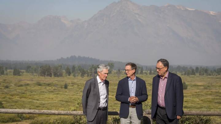 Los inversores pendientes de Jackson Hole: ¿bajarán más los tipos en Europa y Estados Unidos?