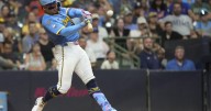 Contreras caps four-run rally as Brewers spoil Alonso's record