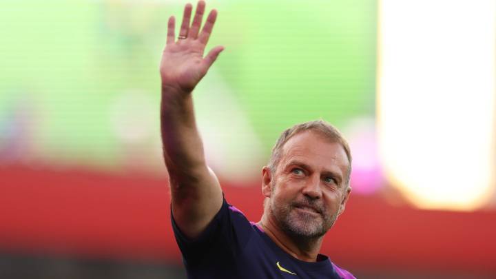 Flick se lanza a hablar español en el Gamper: "Trabajaremos duro y sin excusas"