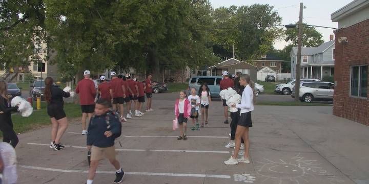 First day of school starts for students at Longfellow Elementary School