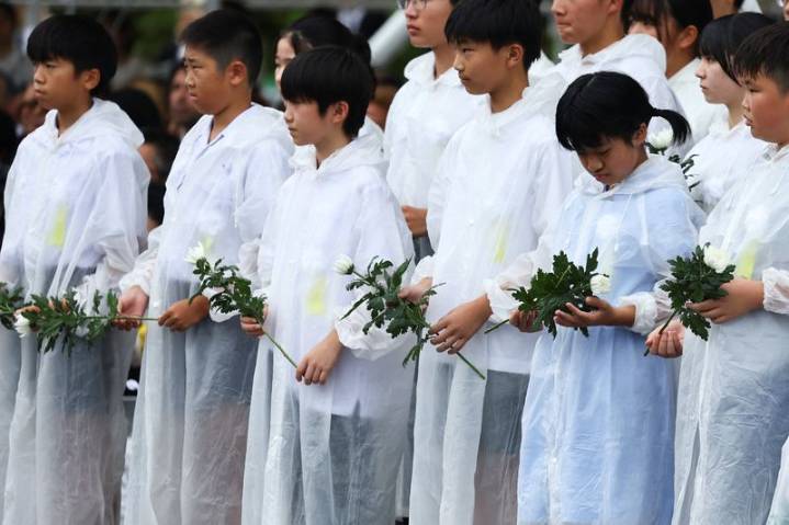 Nagasaki mayor warns of nuclear war as city marks 80 years since A