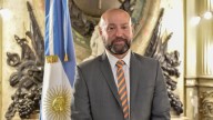 Nuevos allanamientos a la sede de la Andis y la droguería Suizo Argentina