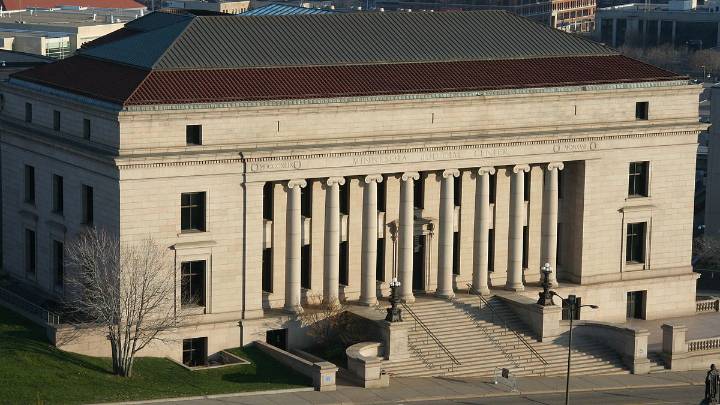 Stressed-Out Minnesota Supreme Court Justices Form A Band