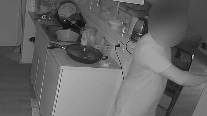 Man allegedly breaks into Houston apartment, steals family's food