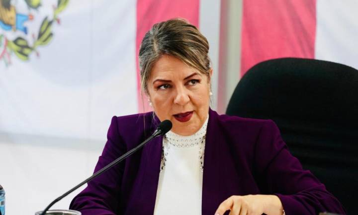 Cuestiona Rosana Díaz a Rafael Loera sobre su responsabilidad con los asilos y casas de cuidado de adultos mayores