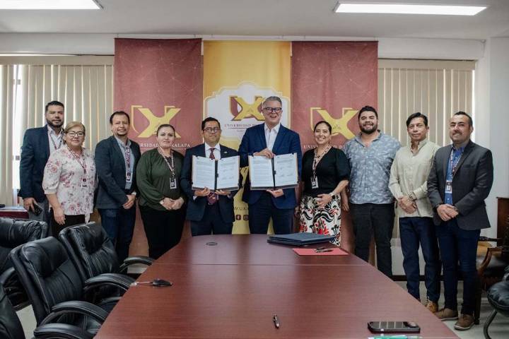 Firma UPCH y Universidad de Xalapa acuerdo en materia de innovación y tecnología