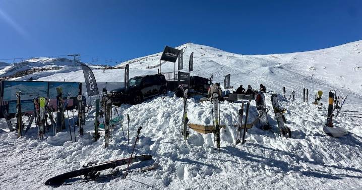 La Parva asegura que avalancha fue causada por ingreso de esquiadores a zona prohibida