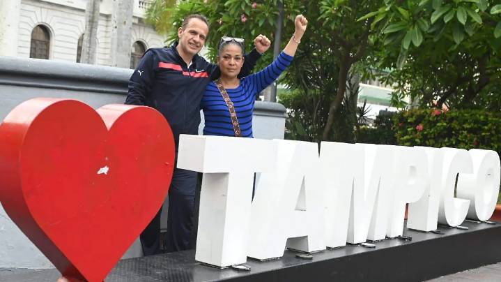 Israel Vallarta en Tampico: analiza propuestas para libro, serie o documental sobre su caso judicial