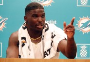 Miami Dolphins can end Tyreek Hill trade rumors only one way