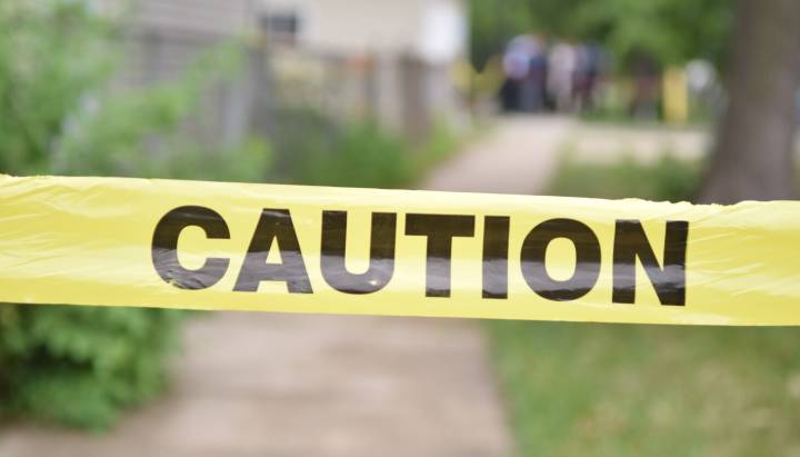 5 shot, wounded near senior center in Bronzeville