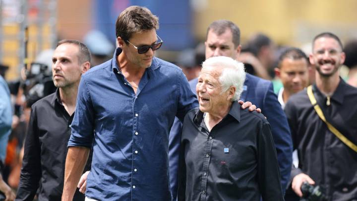 Tom Brady  Tom Brady vuelve a Foxborough: Patriots devela este viernes estatua del quarterback más ganador