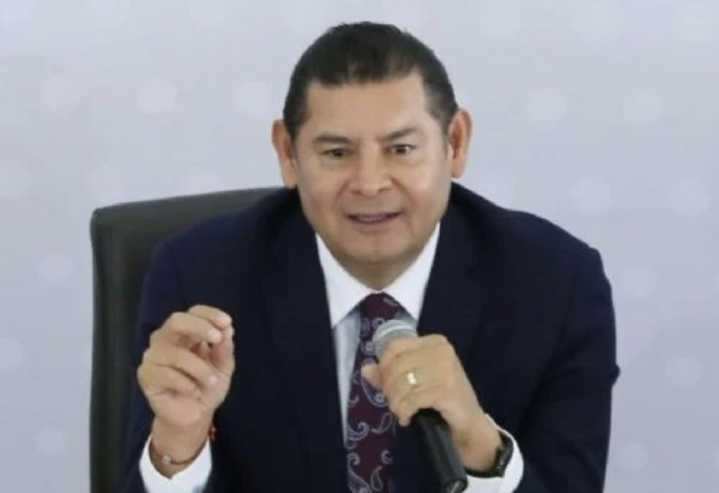 Armenta nombra director a compañero de su hijo en el Tec de Monterrey con sueldo de 50 mil pesos