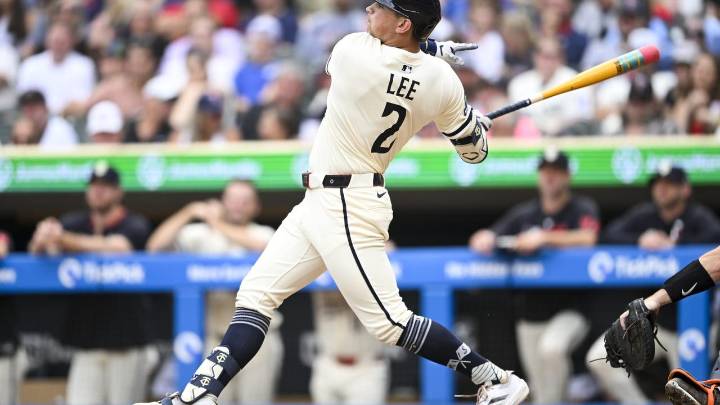Brooks Lee’s 1st grand slam highlights 6-run 3rd inning as Twins top Tigers 8