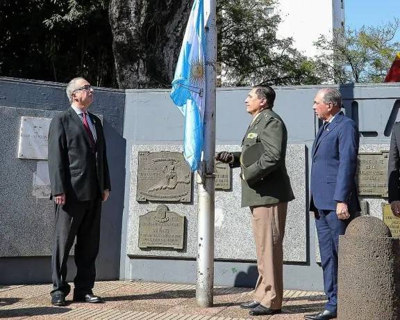 Misiones rindió homenaje a José de San Martín con un acto en Posadas