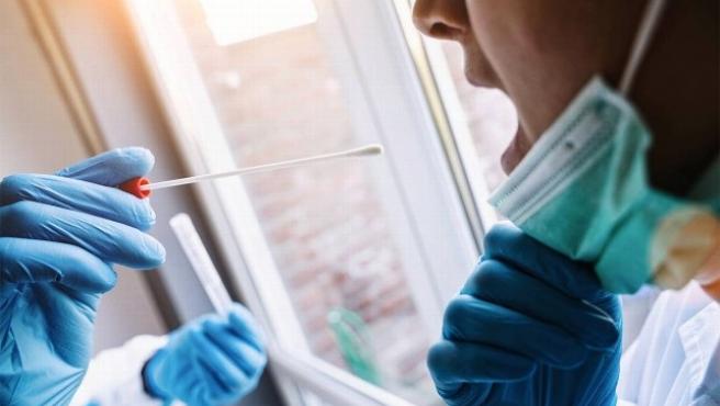 Aumenta la venta de test Covid en Zaragoza por la aparición de una nueva variante