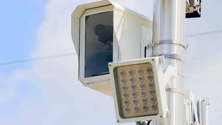 Speed detection cameras now at some Tampa Bay
