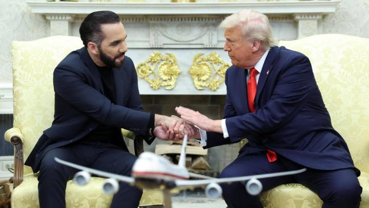 La Administración Trump niega que El Salvador sea una dictadura y apoya la reforma constitucional de Bukele