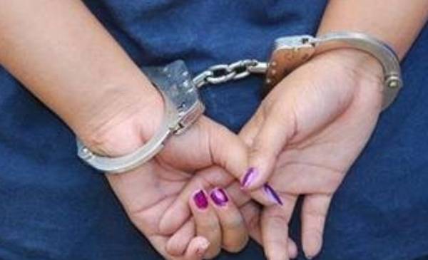 Detenida por intentar pasar cocaína en un juguete sexual dentro de su entrepierna