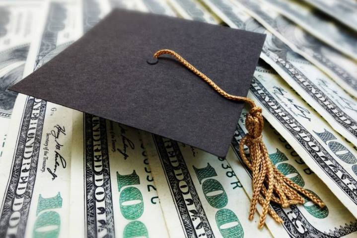 Colorado law will require financial literacy course for high school seniors