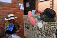 Bolivianos darán 'entierro de tercera' a la izquierda