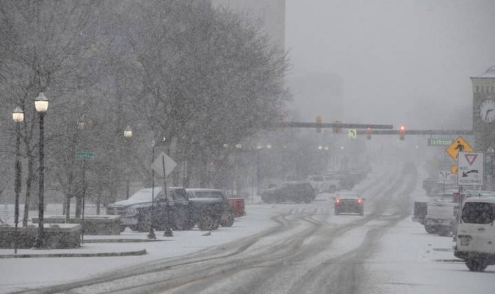 What Michigan snow lovers need to know about deceptively warm Great Lakes temperatures this summer