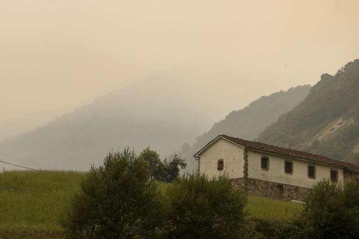 Los consejos de seguridad frente a la oleada de incendios en Asturias
